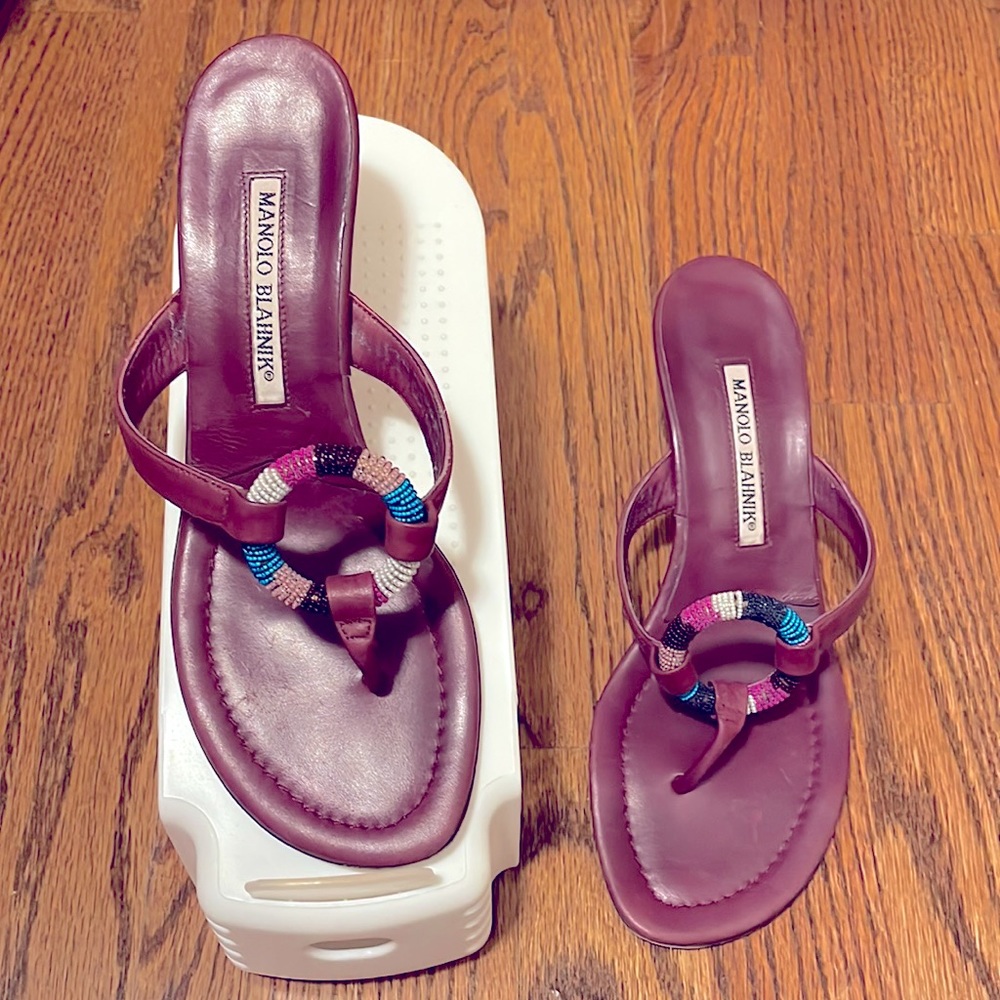 Manolo Blahnik kitten heel sandals - size 6.5
